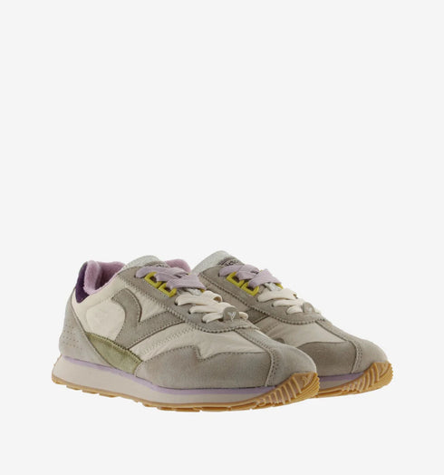 Victoria Sneaker Root